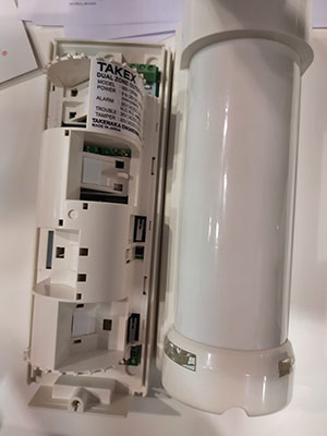 El MX-12FAM de TAKEX incluye un sofisticado sistema antienmascaramiento de corto alcance, El MX-12FAM de TAKEX incluye un sofisticado sistema antienmascaramiento de corto alcance,